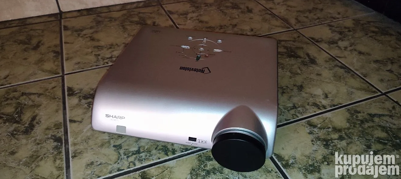 Sharp XG MB70X